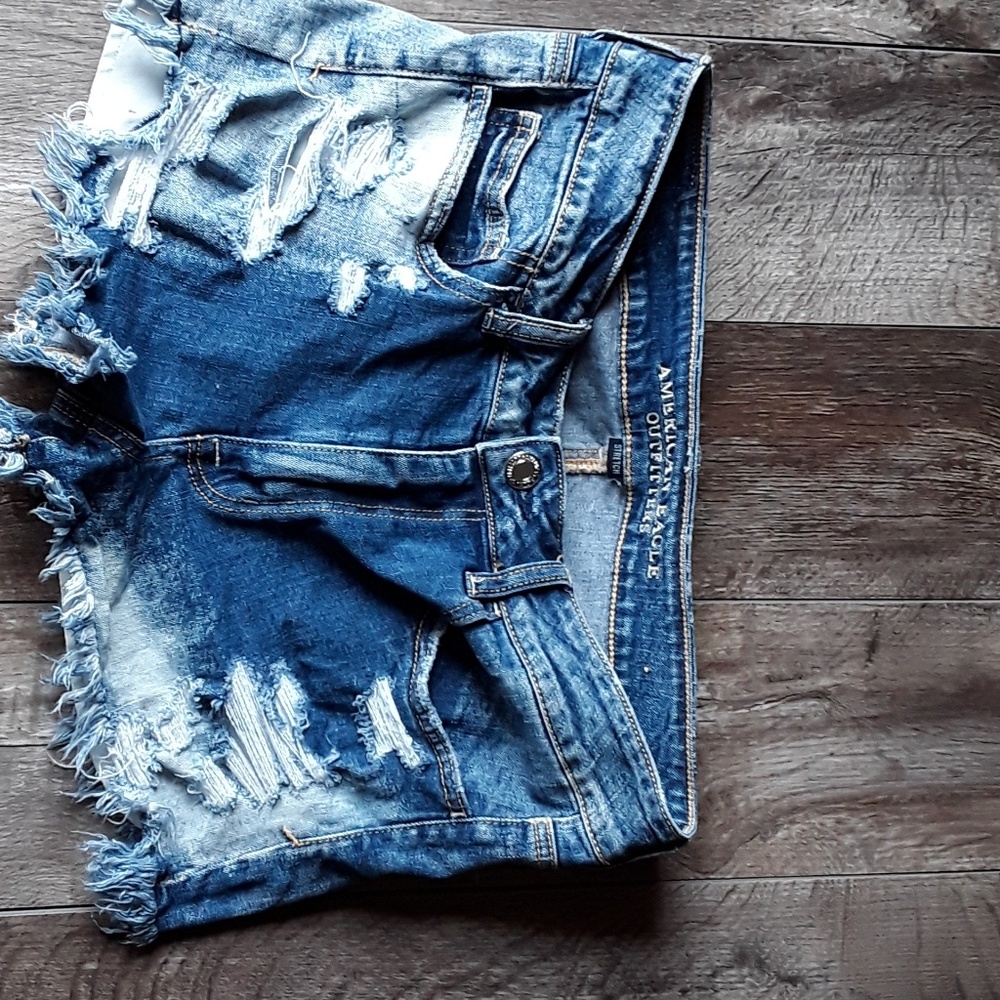 American Eagle Hi Rise Shortie